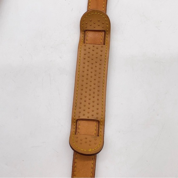 Louis Vuitton Tan Leather Belt with Gold Accents - Picture 9 of 14